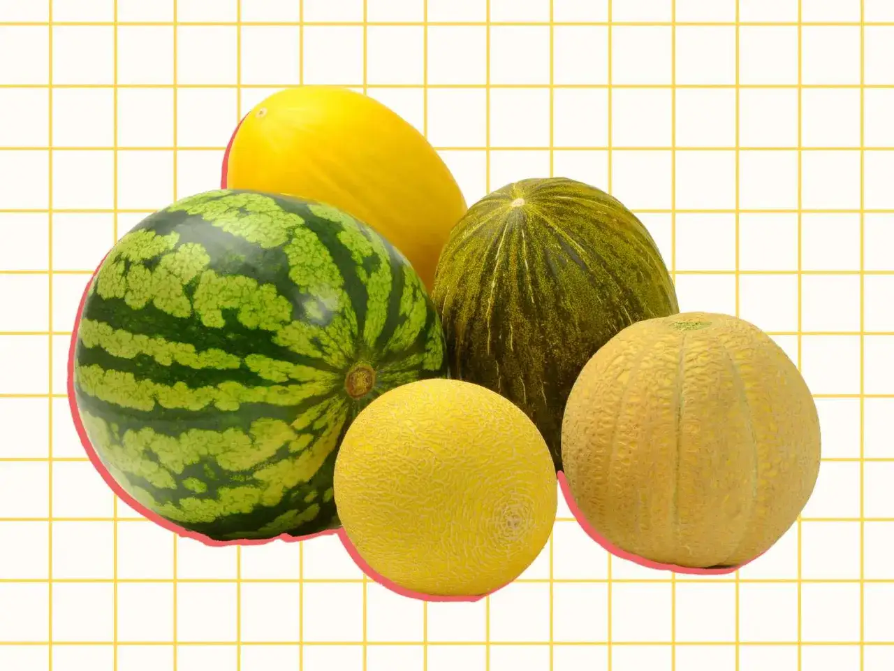 Arbuz i kilka melon&oacute;w, w tym melon pomarańczowy w środku, na ż&oacute;łtej kratce.